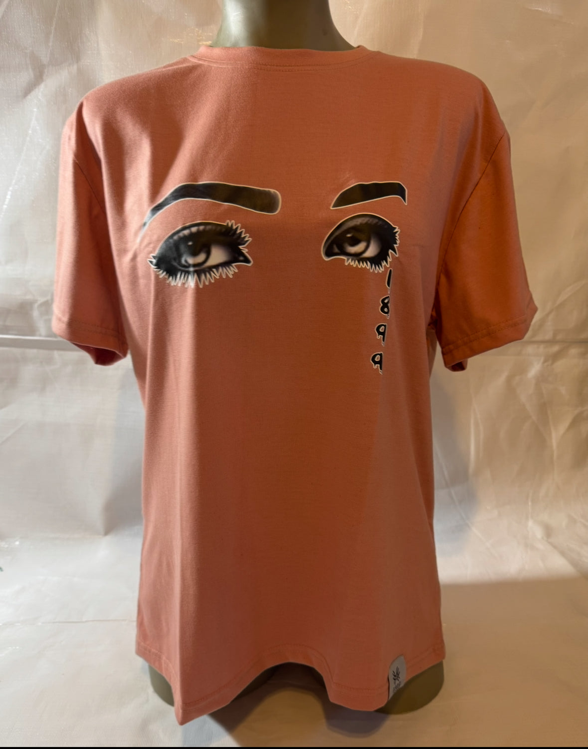 Women’s Graphic 1899 Eyes Tee