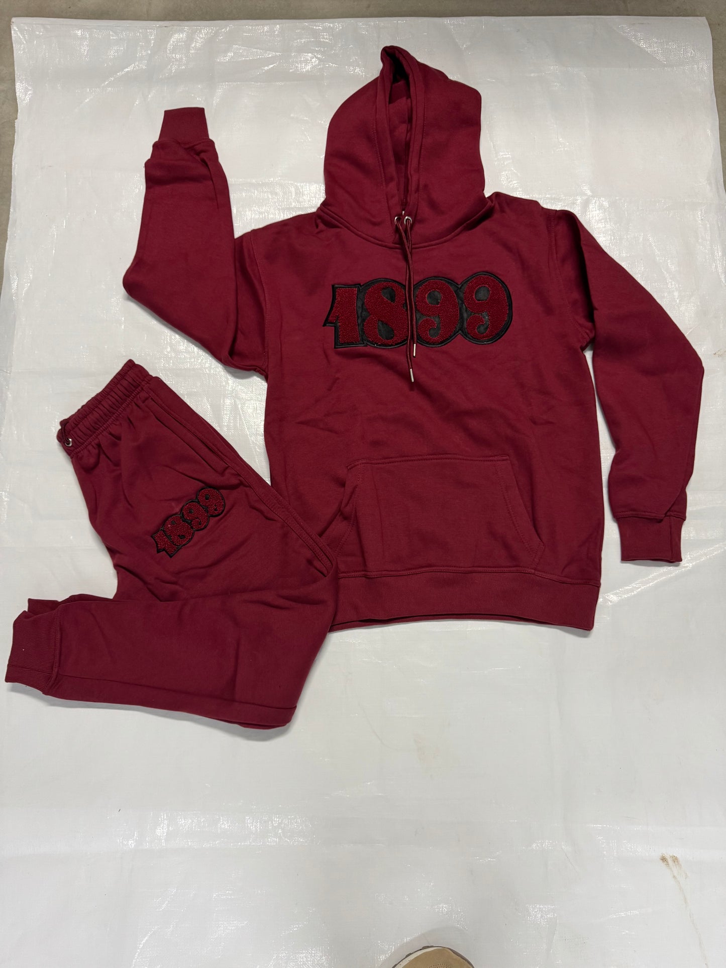 Women’s Classic 1899 SweatSuit