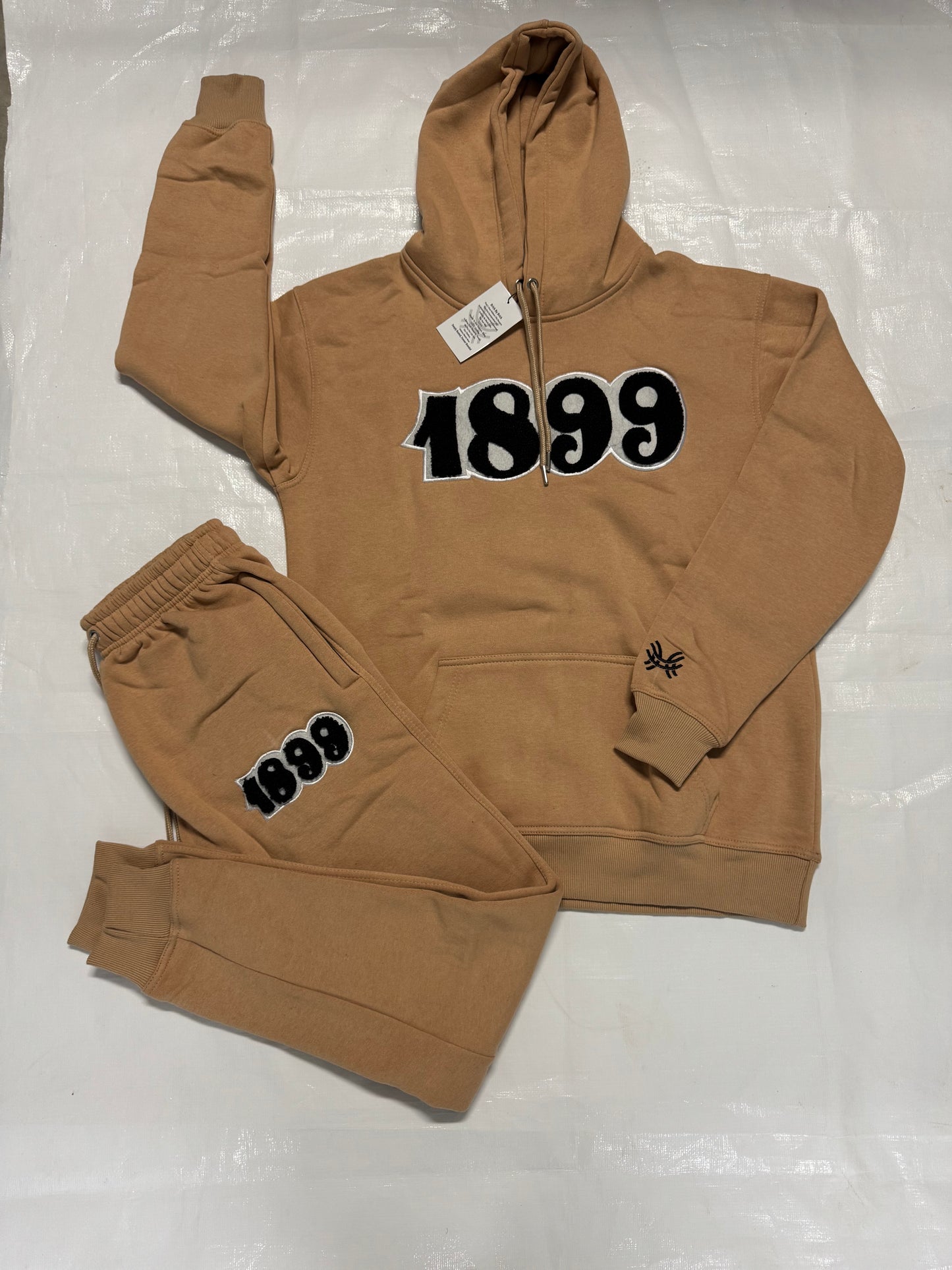 Women’s Classic 1899 SweatSuit